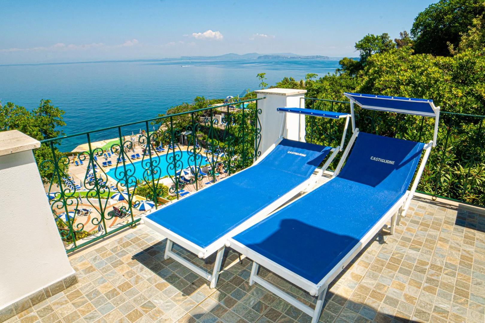 Hotel Oasi Castiglione Casamicciola Terme Oda fotoğraf