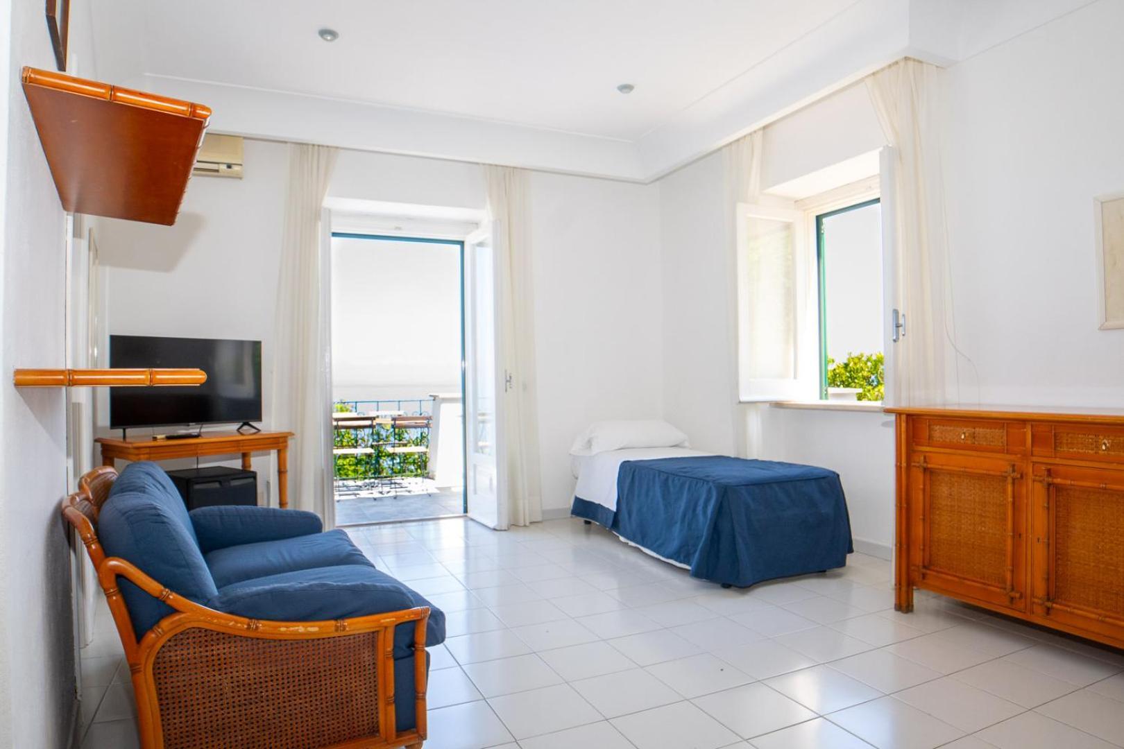 Hotel Oasi Castiglione Casamicciola Terme Oda fotoğraf